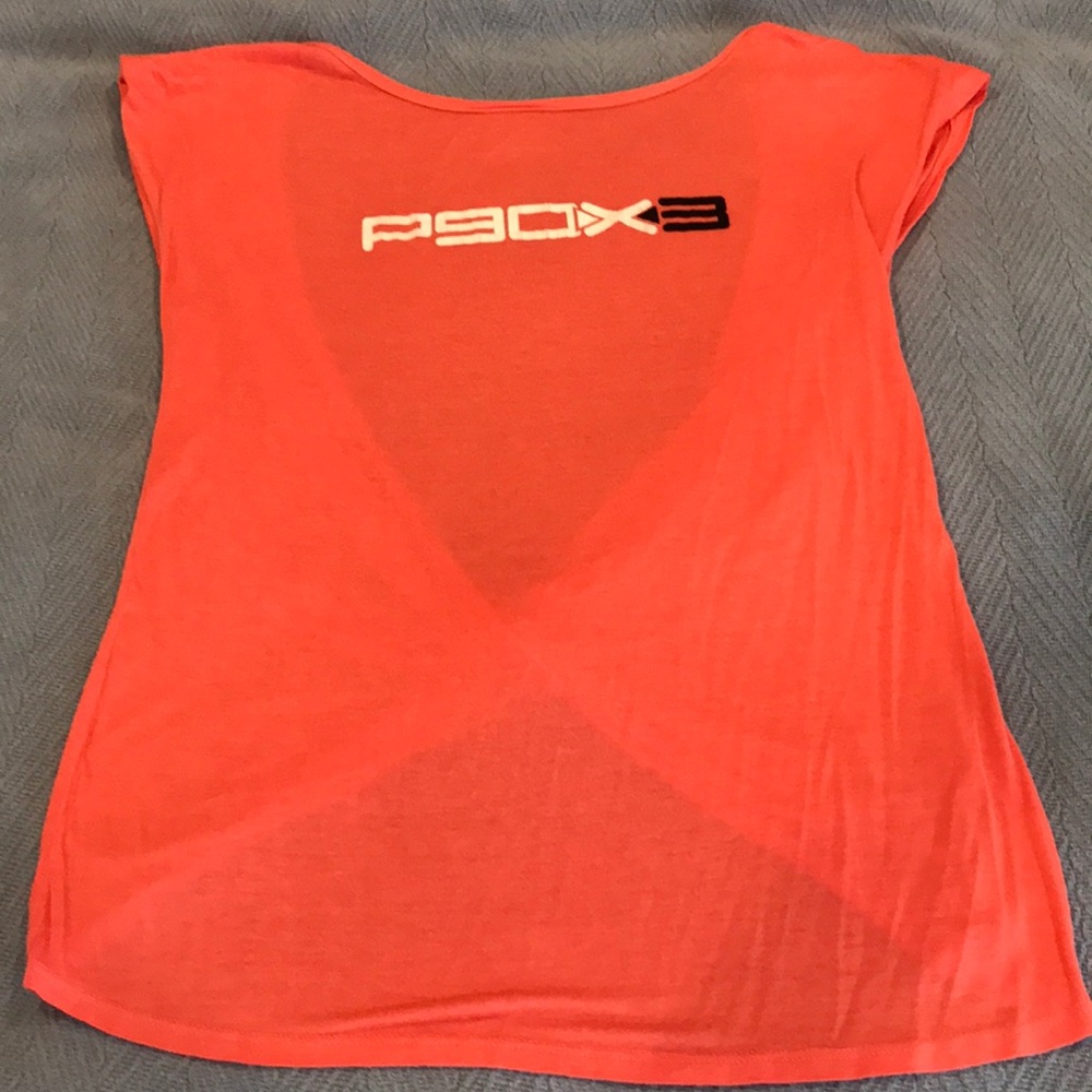 P90X3 top with cross-cross back